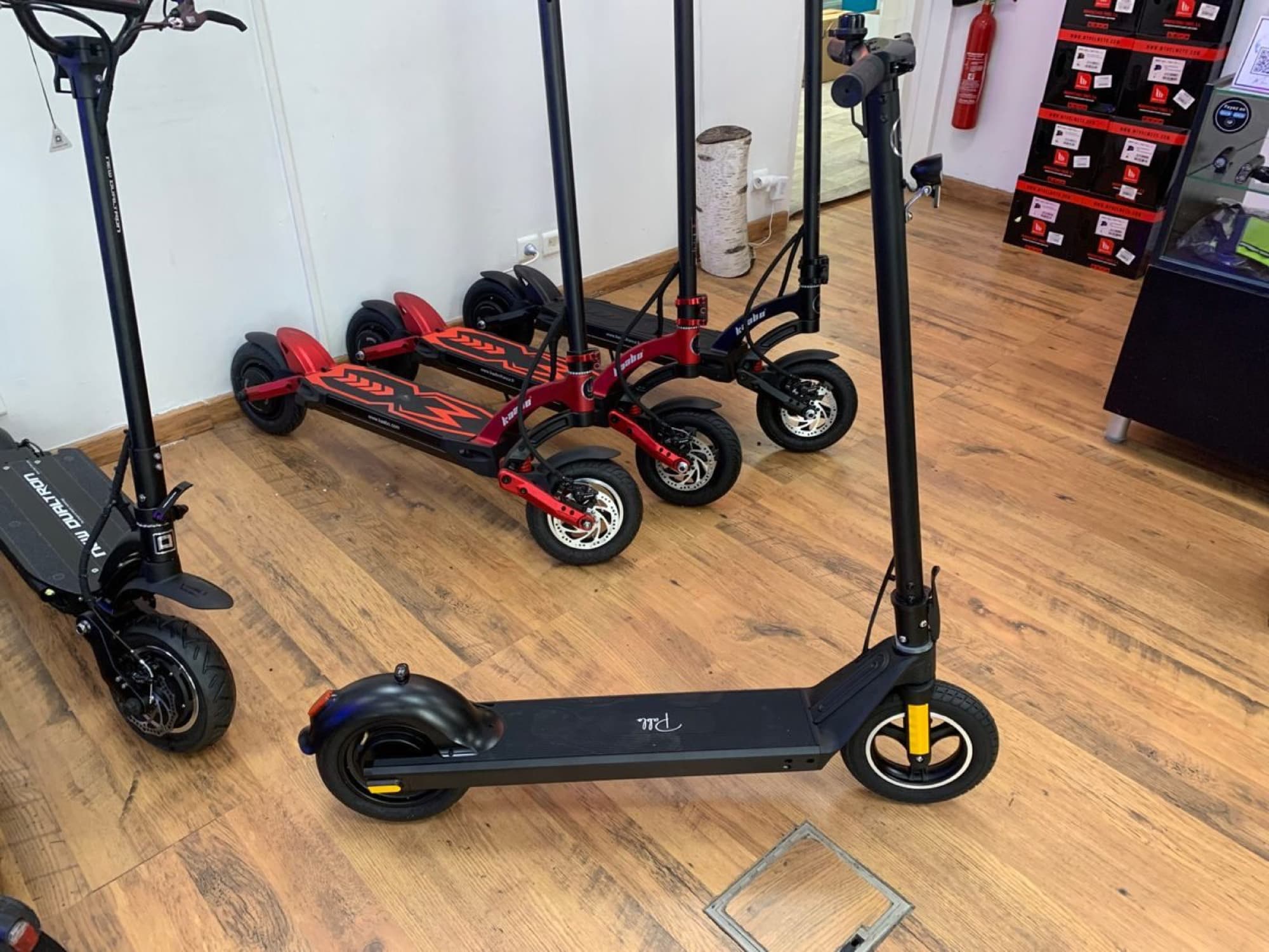 Trottinettes disponibles à l’essai dans la boutique de Metz
